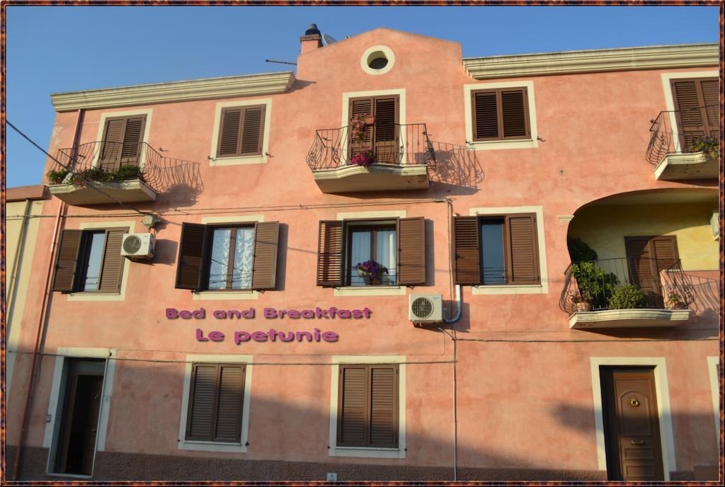 Bed&Breakfast Le petunie Bari Sardo Exterior foto